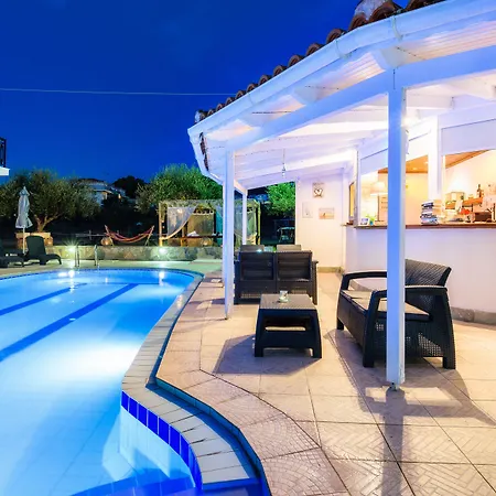 Denise Studios&apartments 4*