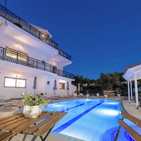 Denise Studios&apartments Aparthotel 4*