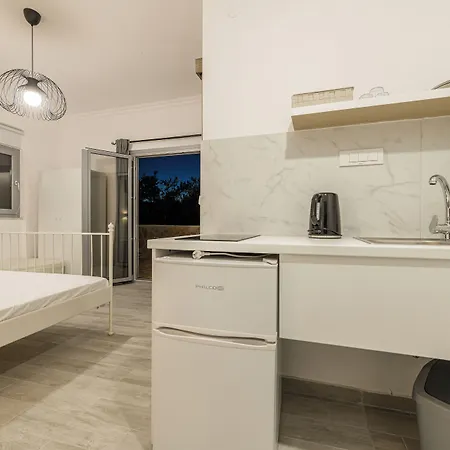 Denise Studios&apartments Aparthotel