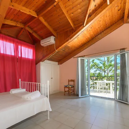 Hotel de apartamente Denise And