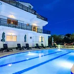 Denise And Apart-hotel Argassi