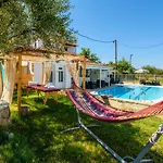 Denise Studios And Apartments Аргаси