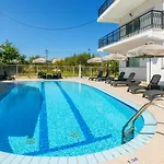 Апарт-отель Denise Studios And Apartments 4*
