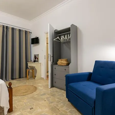 Denise Studios And Apartments 2*