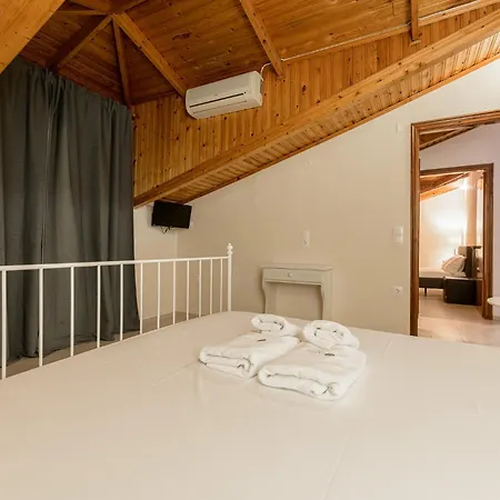 Denise Studios And Apartments Aparthotel 2*