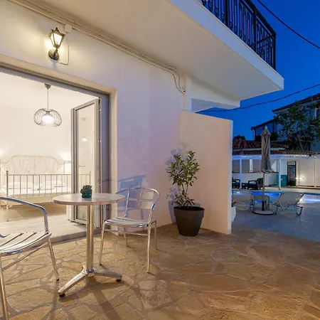 Aparthotel Denise Studios And Apartments Argassi